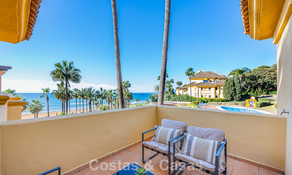 Ruim 3-slaapkamer appartement met panoramisch zeezicht te koop in een strandcomplex ten oosten van Marbella centrum 774664