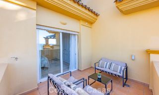 Ruim 3-slaapkamer appartement met panoramisch zeezicht te koop in een strandcomplex ten oosten van Marbella centrum 774666 