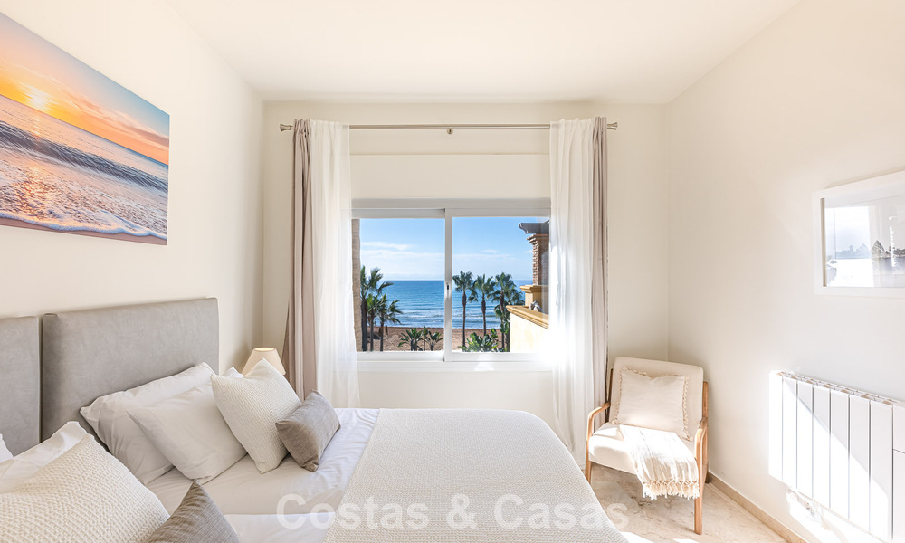 Ruim 3-slaapkamer appartement met panoramisch zeezicht te koop in een strandcomplex ten oosten van Marbella centrum 774679