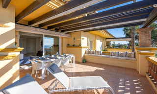 Ruim 3-slaapkamer appartement met panoramisch zeezicht te koop in een strandcomplex ten oosten van Marbella centrum 774705 