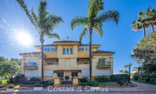 Ruim 3-slaapkamer appartement met panoramisch zeezicht te koop in een strandcomplex ten oosten van Marbella centrum 774713 