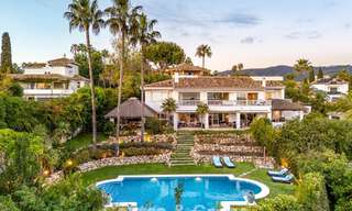 Prachtige villa in Spaanse stijl met prachtig uitzicht op zee te koop in Elviria, Oost Marbella 774737 