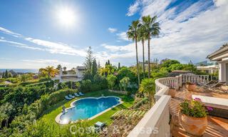 Prachtige villa in Spaanse stijl met prachtig uitzicht op zee te koop in Elviria, Oost Marbella 774750 
