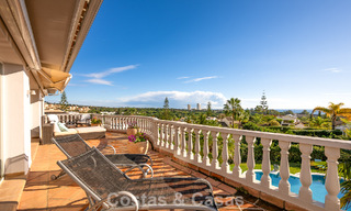 Prachtige villa in Spaanse stijl met prachtig uitzicht op zee te koop in Elviria, Oost Marbella 774756 