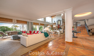 Prachtige villa in Spaanse stijl met prachtig uitzicht op zee te koop in Elviria, Oost Marbella 774791 