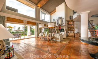Prachtige villa in Spaanse stijl met prachtig uitzicht op zee te koop in Elviria, Oost Marbella 774792 