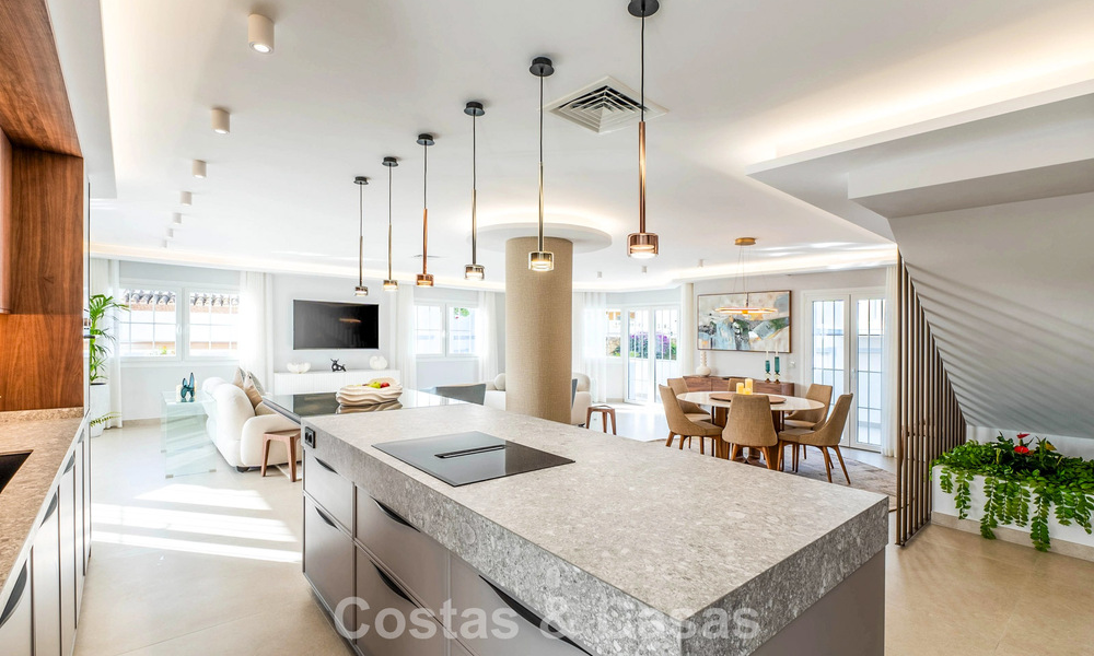 Prachtig dubbel penthouse met zeezicht te koop op loopafstand van Puerto Banus, Marbella 774867
