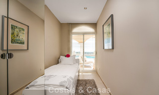 Klassieke mediterrane villa te koop met panoramisch zeezicht in een exclusieve, gated community in Marbella - Benahavis 774926 