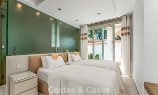 Klassieke mediterrane villa te koop met panoramisch zeezicht in een exclusieve, gated community in Marbella - Benahavis 774928 