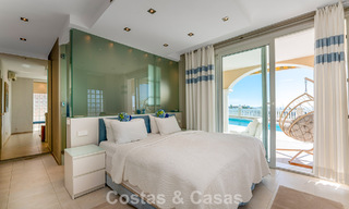 Klassieke mediterrane villa te koop met panoramisch zeezicht in een exclusieve, gated community in Marbella - Benahavis 774929 