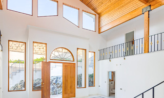 Majestueuze luxevilla met prachtig zeezicht te koop, in een populaire urbanisatie van Benahavis - Marbella 774953 