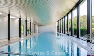 Instapklaar, modern, eerstelijnsstrand appartement te koop in Estepona, Costa del Sol 775112 