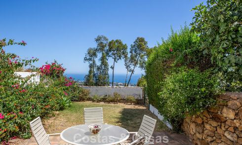 Ruim 4-slaapkamer townhouse met prachtig zeezicht te koop gelegen in Marbella Oost 775129