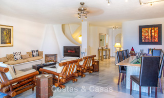 Ruim 4-slaapkamer townhouse met prachtig zeezicht te koop gelegen in Marbella Oost 775130 