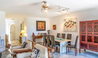 Ruim 4-slaapkamer townhouse met prachtig zeezicht te koop gelegen in Marbella Oost 775131 