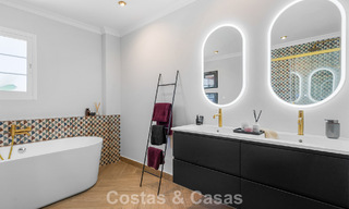 Instapklare luxevilla in Mediterrane bouwstijl te koop in een residentiële woonwijk in de golfvallei van Mijas, Costa del Sol 775151 
