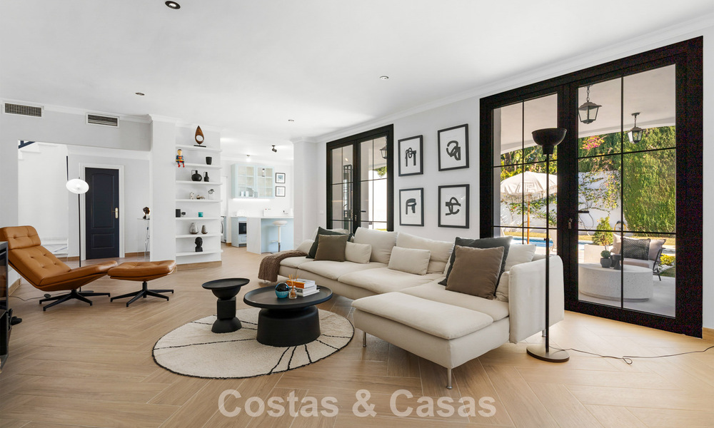 Instapklare luxevilla in Mediterrane bouwstijl te koop in een residentiële woonwijk in de golfvallei van Mijas, Costa del Sol 775165