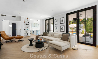 Instapklare luxevilla in Mediterrane bouwstijl te koop in een residentiële woonwijk in de golfvallei van Mijas, Costa del Sol 775165 