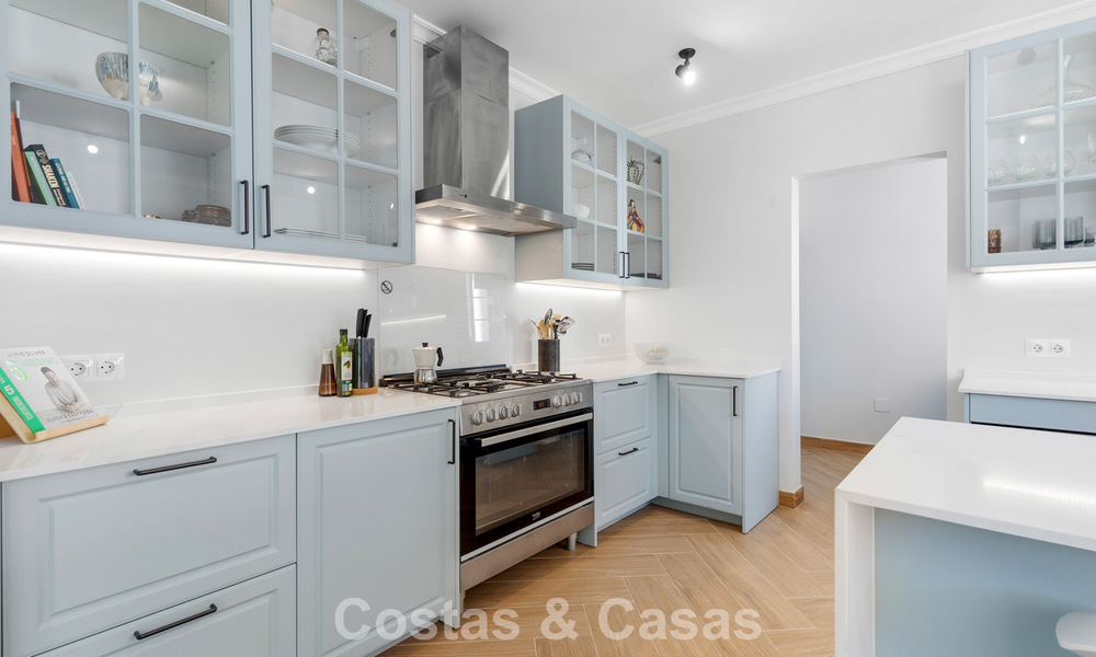 Instapklare luxevilla in Mediterrane bouwstijl te koop in een residentiële woonwijk in de golfvallei van Mijas, Costa del Sol 775167