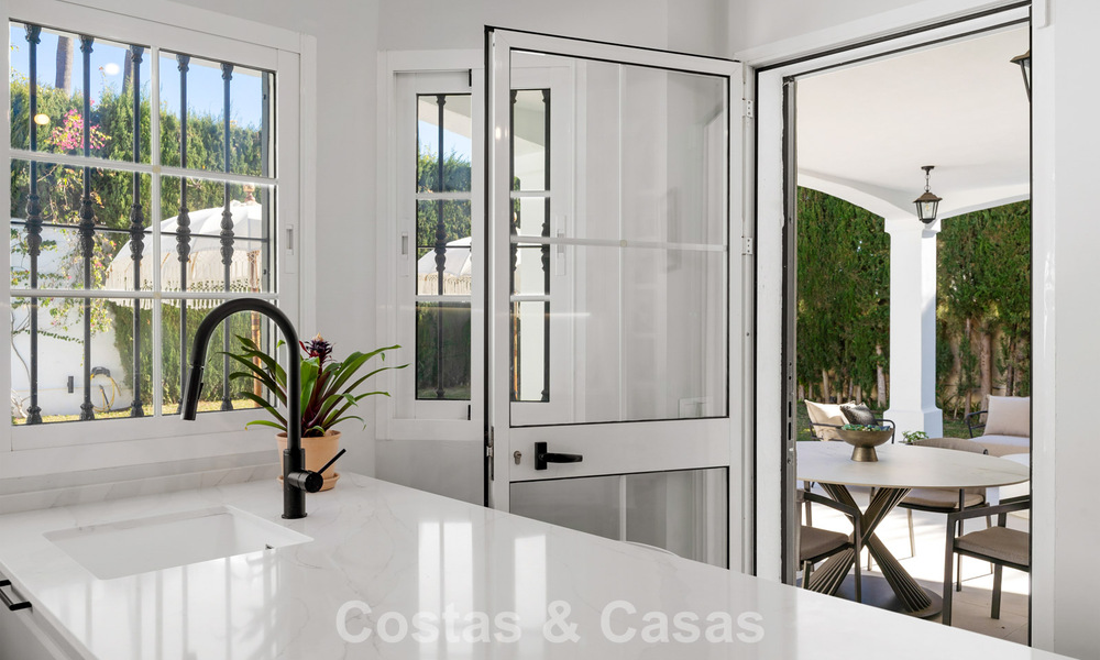 Instapklare luxevilla in Mediterrane bouwstijl te koop in een residentiële woonwijk in de golfvallei van Mijas, Costa del Sol 775170