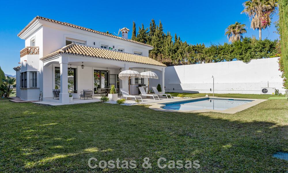 Instapklare luxevilla in Mediterrane bouwstijl te koop in een residentiële woonwijk in de golfvallei van Mijas, Costa del Sol 775183