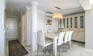 Eerstelijnsstrand appartement met fenomenaal uitzicht te koop in Marbella centrum 775049 