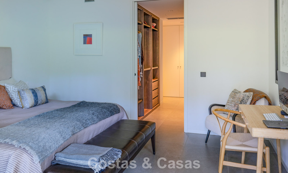 Modernistische begane grond appartement in een omsloten community van Sotogrande, Costa del Sol 775358