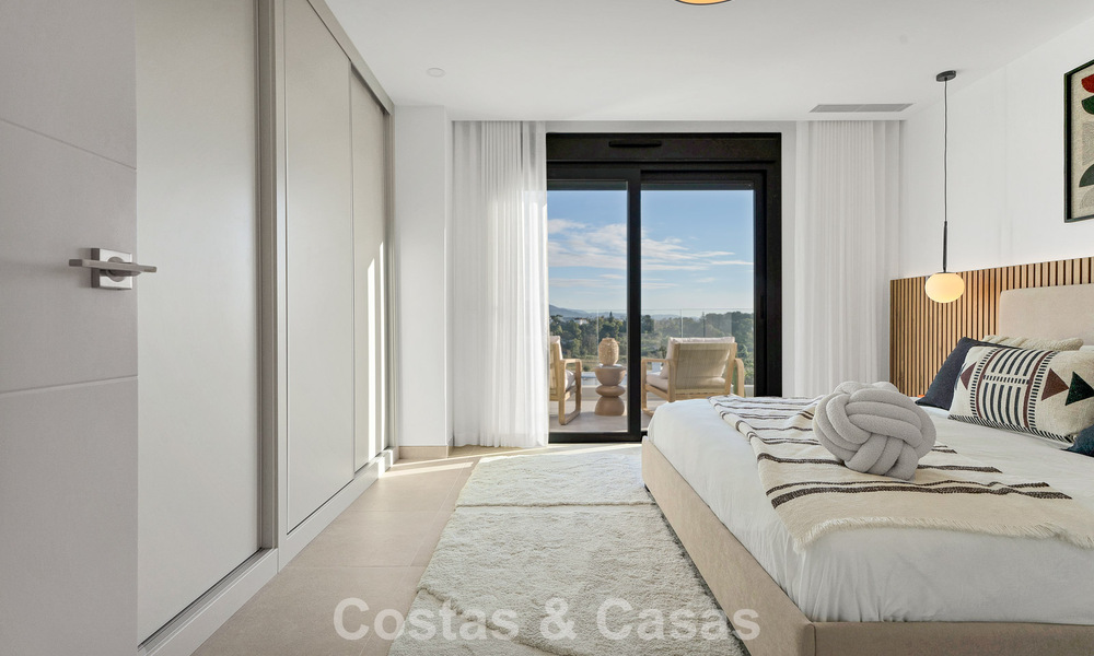 Recent gebouwd penthouse met ruim solarium te koop in een gated complex in Benahavis - Marbella 775442