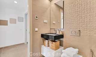 Recent gebouwd penthouse met ruim solarium te koop in een gated complex in Benahavis - Marbella 775445 