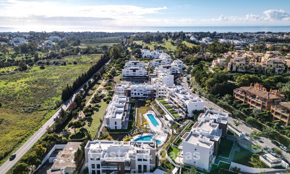 Recent gebouwd penthouse met ruim solarium te koop in een gated complex in Benahavis - Marbella 775449