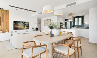 Recent gebouwd penthouse met ruim solarium te koop in een gated complex in Benahavis - Marbella 775465 