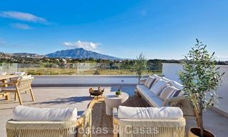 Recent gebouwd penthouse met ruim solarium te koop in een gated complex in Benahavis - Marbella 775478 