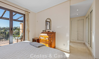 Ruim townhouse met prachtig golf- en zeezicht te koop, in een exclusieve golfurbanisatie in Benahavis - Marbella 775196 