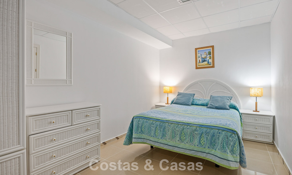 Ruim townhouse met prachtig golf- en zeezicht te koop, in een exclusieve golfurbanisatie in Benahavis - Marbella 775197