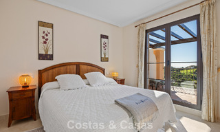 Ruim townhouse met prachtig golf- en zeezicht te koop, in een exclusieve golfurbanisatie in Benahavis - Marbella 775205 