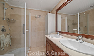 Ruim townhouse met prachtig golf- en zeezicht te koop, in een exclusieve golfurbanisatie in Benahavis - Marbella 775211 