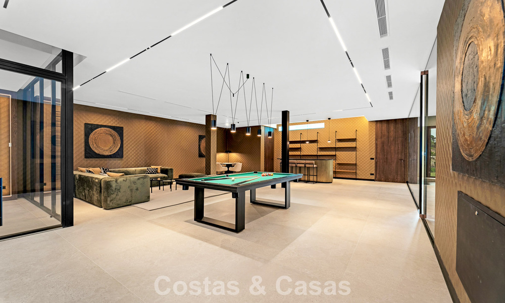 Gesofisticeerde designervilla met magnifiek zeezicht te koop in El Madroñal, Benahavis - Marbella 795635