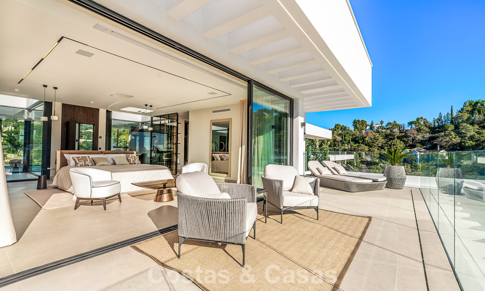 Gesofisticeerde designervilla met magnifiek zeezicht te koop in El Madroñal, Benahavis - Marbella 795649