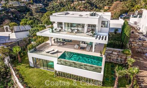 Gesofisticeerde designervilla met magnifiek zeezicht te koop in El Madroñal, Benahavis - Marbella 795656