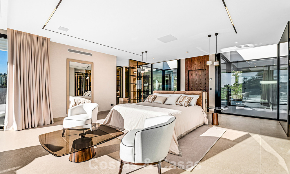 Gesofisticeerde designervilla met magnifiek zeezicht te koop in El Madroñal, Benahavis - Marbella 795658