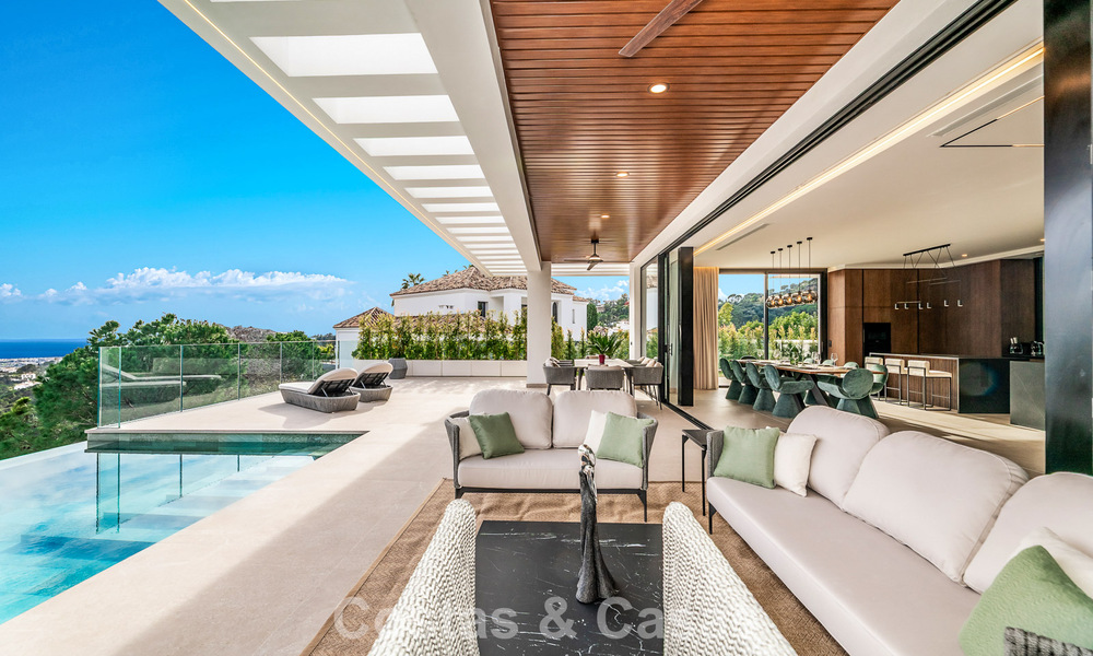 Geavanceerde designervilla met prachtig zeezicht te koop in El Madroñal, Benahavis - Marbella 796832