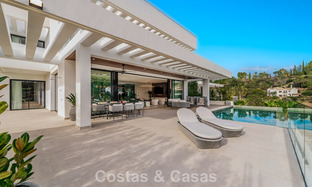 Geavanceerde designervilla met prachtig zeezicht te koop in El Madroñal, Benahavis - Marbella 796846