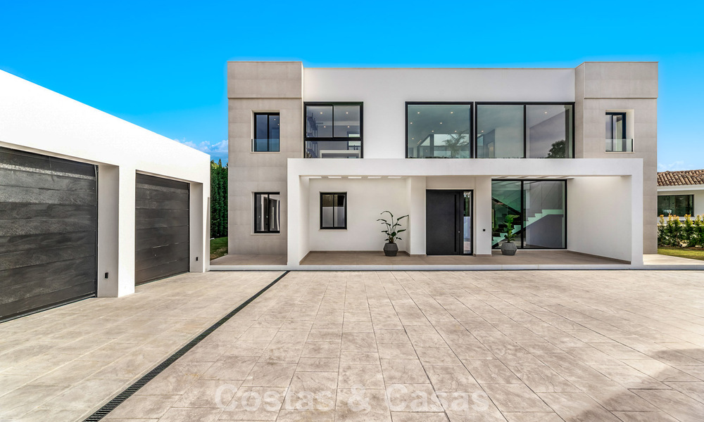 Geavanceerde designervilla met prachtig zeezicht te koop in El Madroñal, Benahavis - Marbella 796856