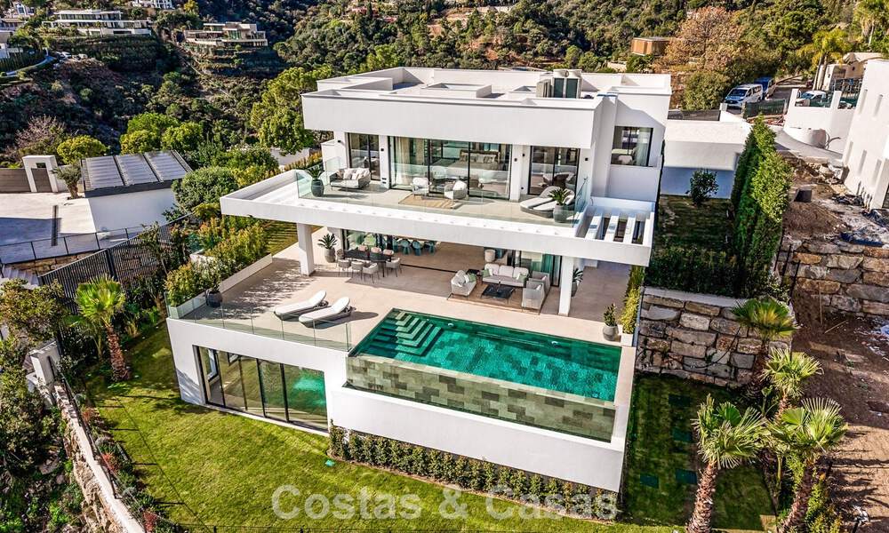 Geavanceerde designervilla met prachtig zeezicht te koop in El Madroñal, Benahavis - Marbella 796864