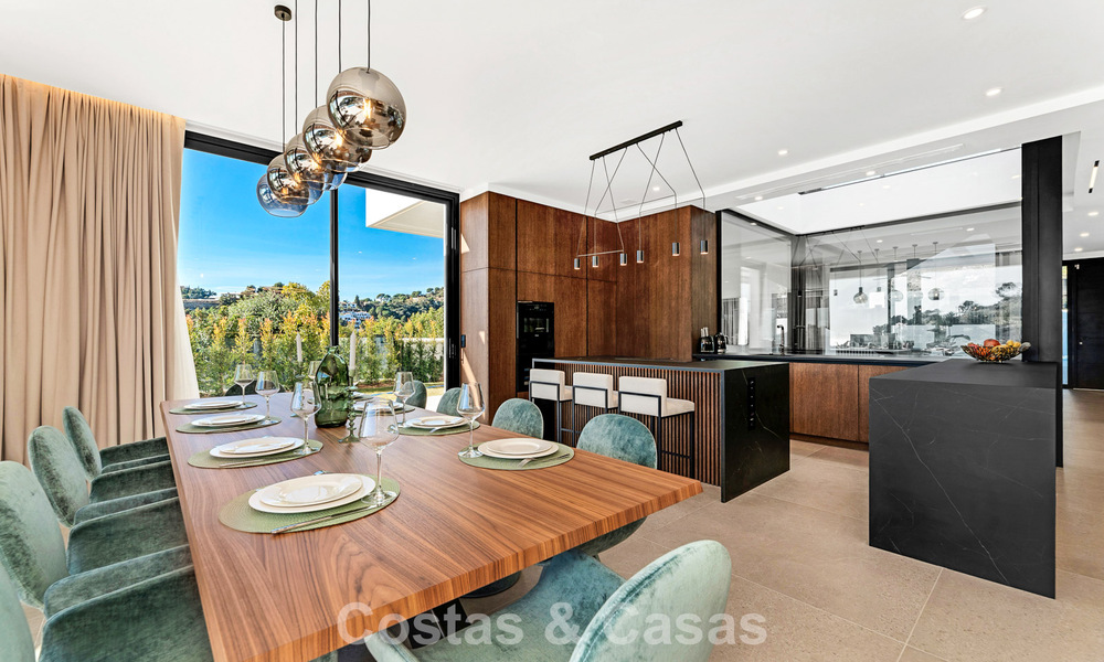 Geavanceerde designervilla met prachtig zeezicht te koop in El Madroñal, Benahavis - Marbella 796865