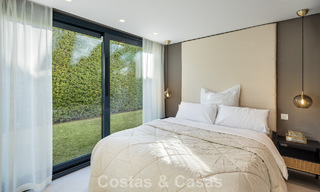Luxueuze villa in moderne stijl te koop, grenzend aan de golfbaan in Nueva Andalucia, Marbella 775552 