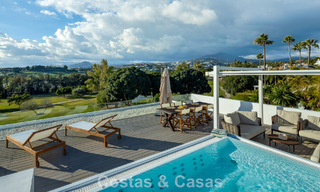 Luxueuze villa in moderne stijl te koop, grenzend aan de golfbaan in Nueva Andalucia, Marbella 775557 