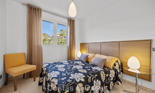 Instapklaar penthouse met panoramisch zeezicht in een mediterraan complex te koop in Benahavis - Marbella 775763 