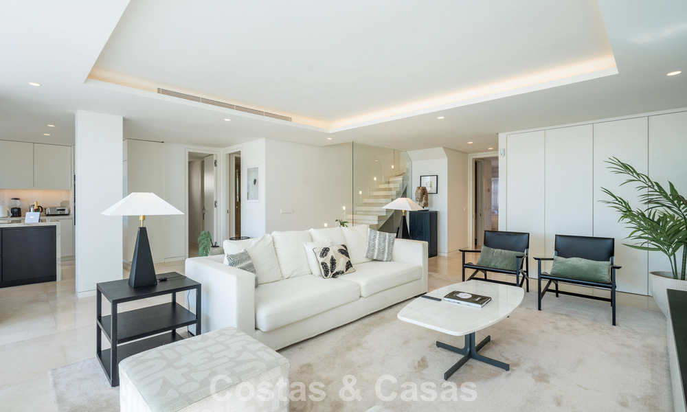 Luxueus gerenoveerd duplex penthouse te koop, in Puente Romano op de Golden Mile van Marbella 775593