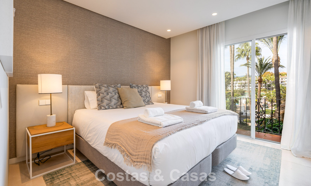 Luxueus gerenoveerd duplex penthouse te koop, in Puente Romano op de Golden Mile van Marbella 775600